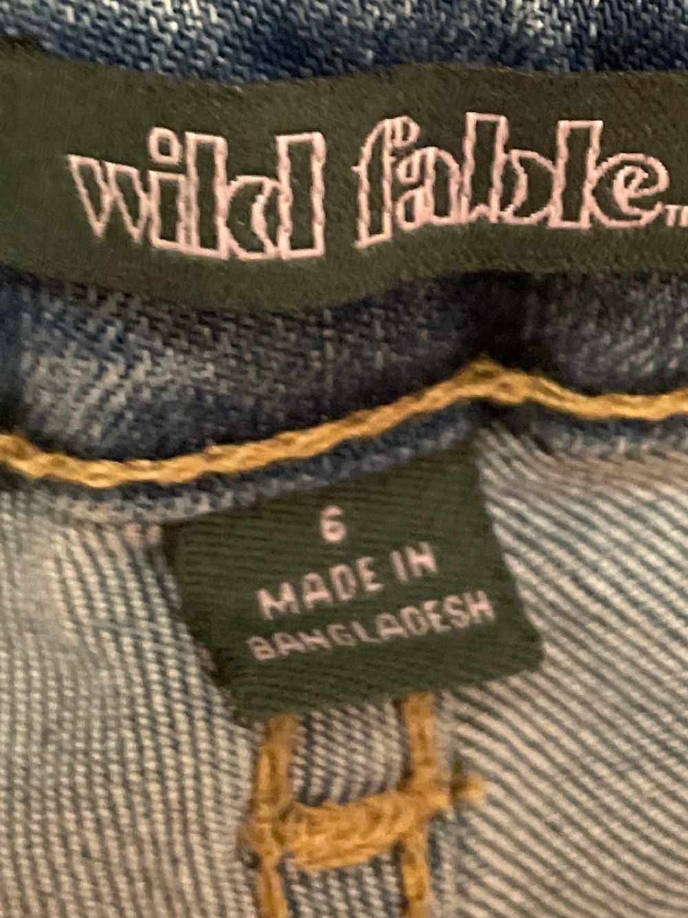 Wild Fable size six Women’s Flared Jeans in Medium Blue - Classic Denim - Picture 2 of 4